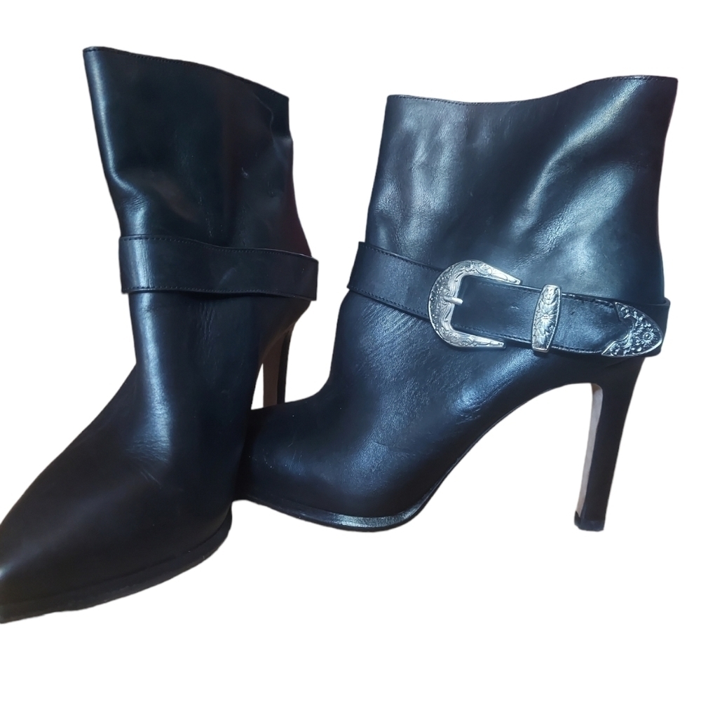 8.5 Paige Holly Women's Ankle Bootie Boots Size Black Leather Boots - Picture 2 of 15